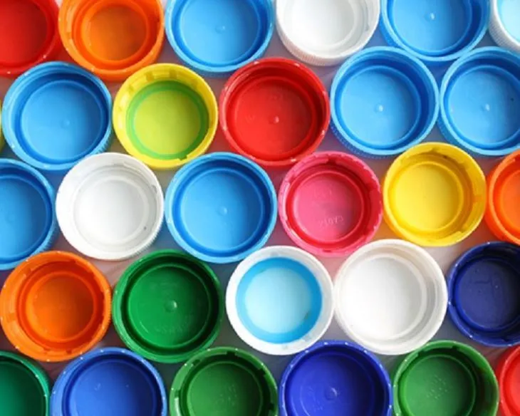 Tutup Cetakan untuk Membuat Tutup Air atau Soda